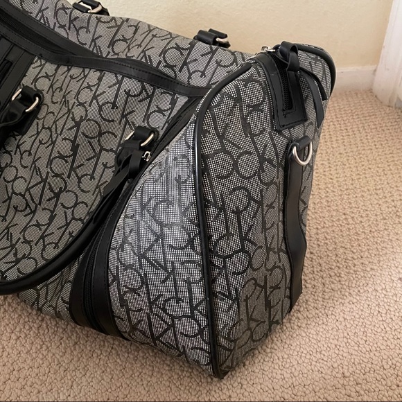 SOLD❤️ Calvin Klein Luggage Carry On Bag - Picture 3 of 13